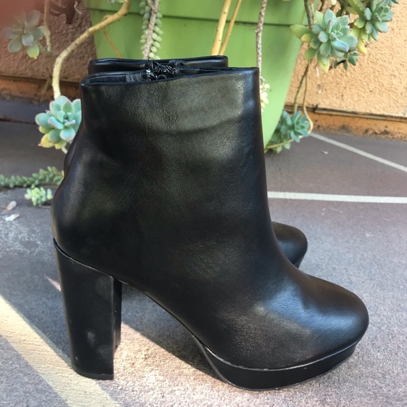 New black platform boots - Picture 4 of 6